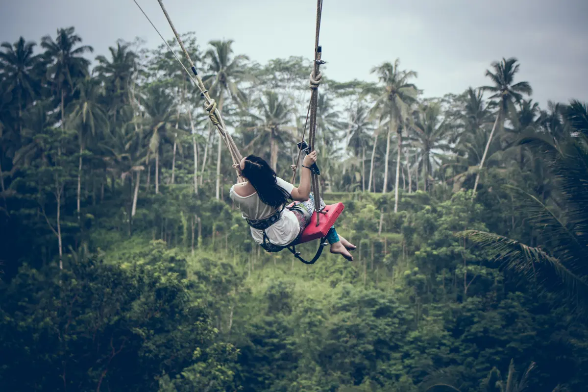 Enjoy the beauty of the beach and the charm of the island with your loved one.