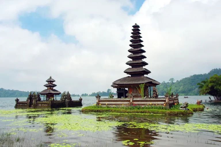 It is a beautiful temple on a lake in Bali, a perfect spot for an exclusive honeymoon experience.