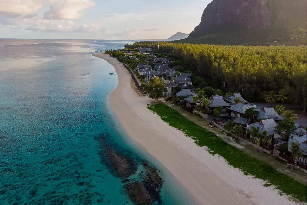 Best Mauritius trip for 7 days and 6 nights that help you relax and enjoy.