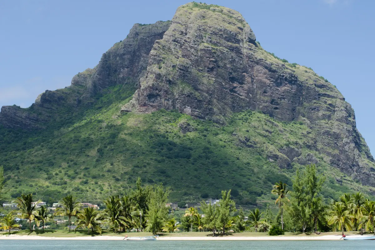 Go for a Mauritius couple's trip and enjoy the beauty of Mauritius’s place with your partner.