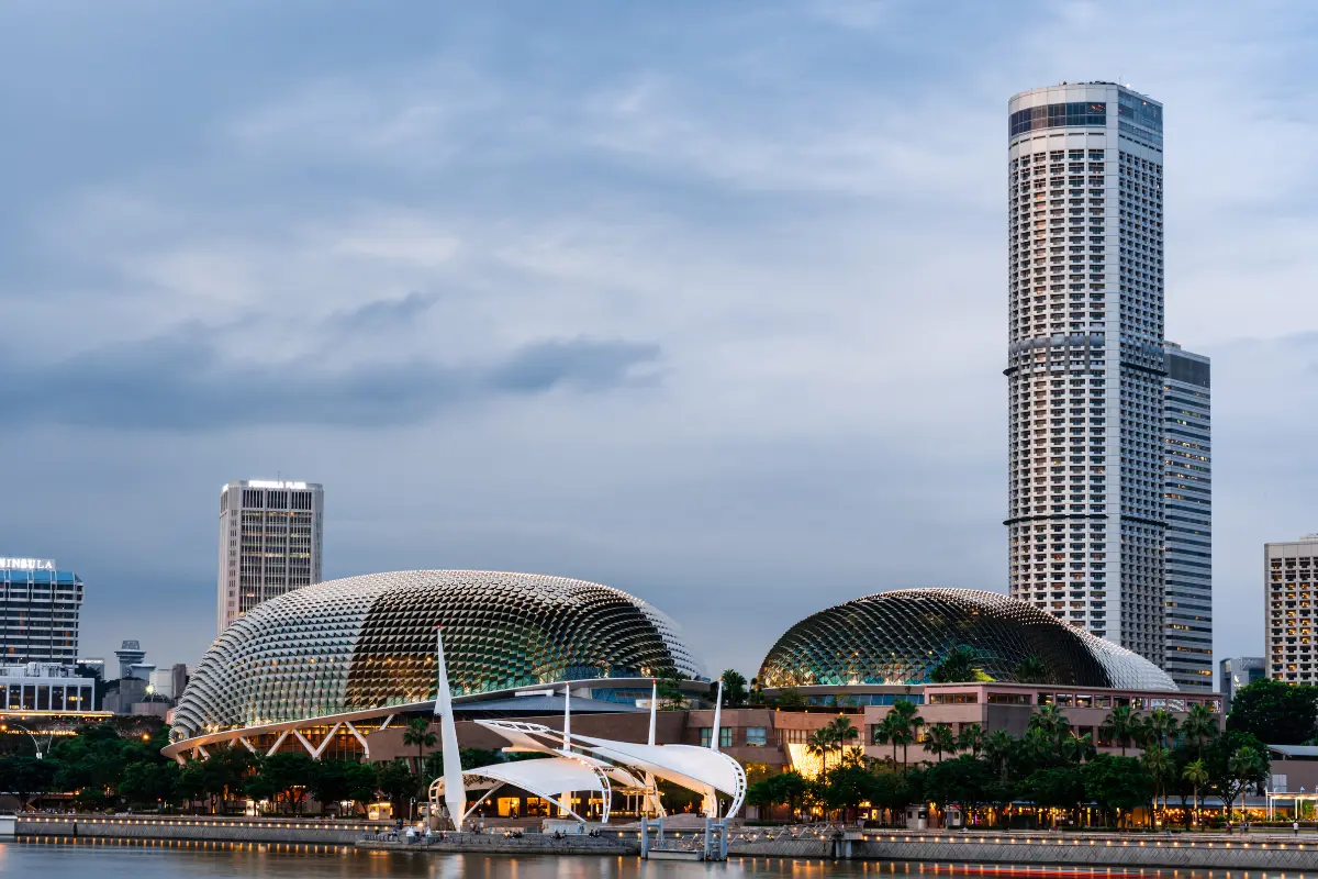 Spend a beautiful day with your loved one in Singapore City.