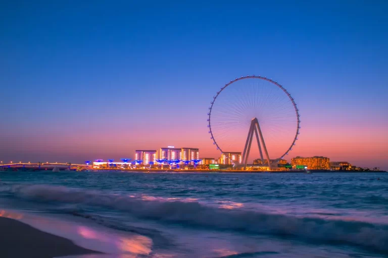 Want to visit beautiful places in Dubai? Book Dubi Holidays packages from India now.