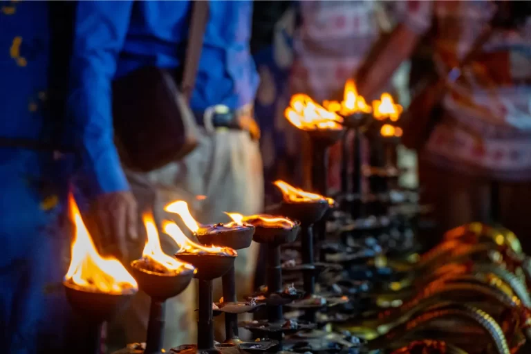 Visit the Ganga Arti to get peace of mind.