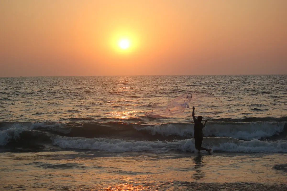 Relax on the golden sands, soak up the sun, or take a dip in the Arabian Sea in Goa